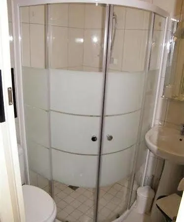 Balzac Hotel 2*